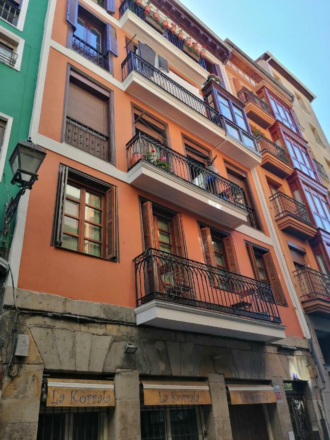 Casco Viejo Tradicion Pinchos Y Gastronomia Appartement Bilbao Buitenkant foto